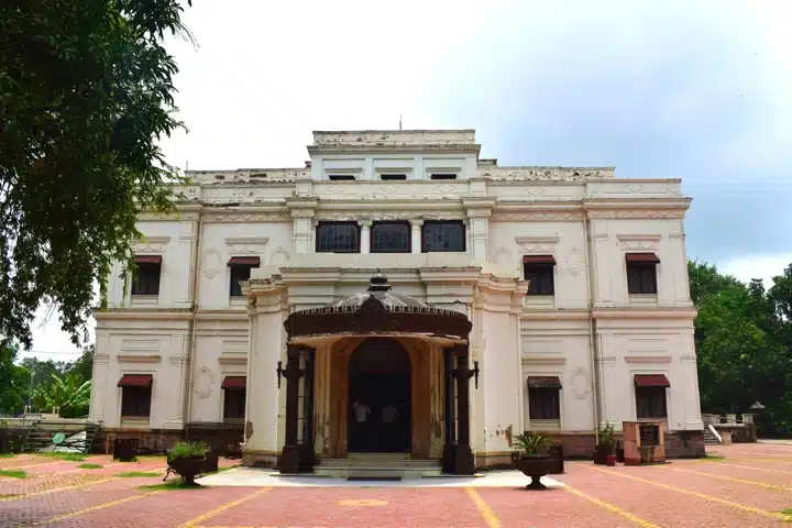 Front facade of Lal Bagh Palace in Indore